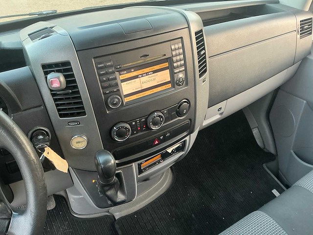 Mercedes-benz sprinter be trekker bedrijfswagen - afbeelding 13 van  21