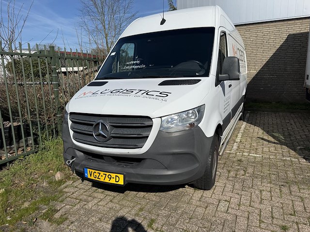 Mercedes benz sprinter bus met kenteken vgz-79-d 7v automaat - afbeelding 1 van  14
