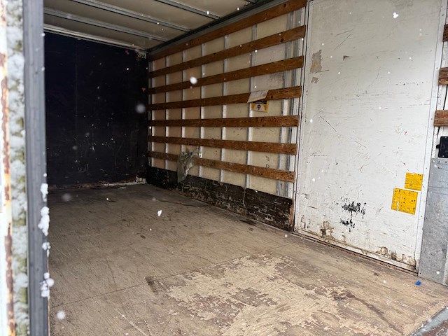 Mercedes benz sprinter met kenteken vg-405-k bakwagen met laadklep. datum eerste toelating 02-09-2009. - afbeelding 10 van  20