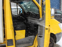 Mercedes benz sprinter met kenteken vg-405-k bakwagen met laadklep. datum eerste toelating 02-09-2009. - afbeelding 17 van  20