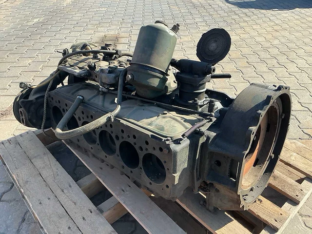 Mercedes-benz unimog 406 dieselmotor - afbeelding 3 van  6
