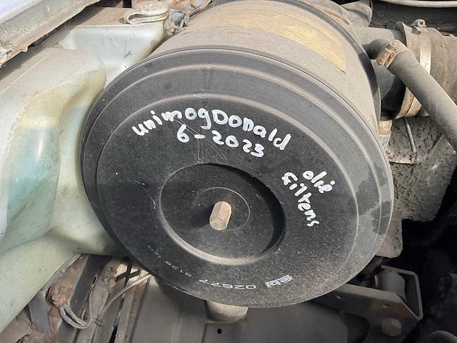 Mercedes-benz unimog 435 vierwielaangedreven (landbouwkenteken + 80km p/u) - afbeelding 9 van  18