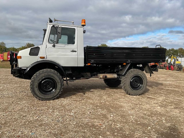 Mercedes-benz unimog 435 vierwielaangedreven (landbouwkenteken + 80km p/u) - afbeelding 11 van  18