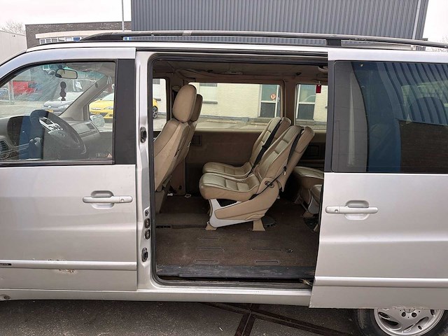 Mercedes-benz v-klasse 220 cdi ambiente | 46-lp-db i - afbeelding 13 van  26