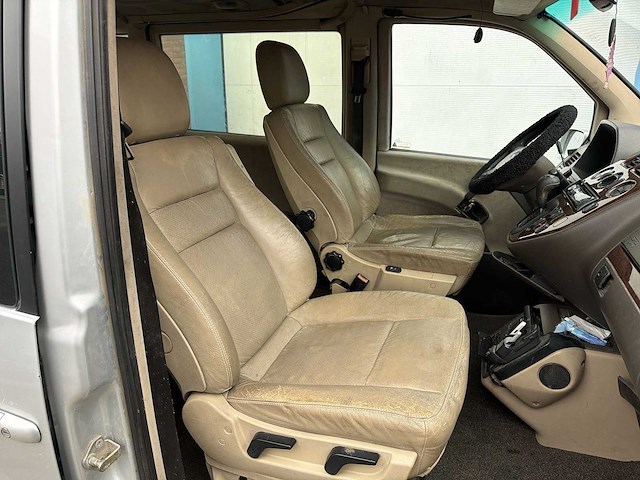 Mercedes-benz v-klasse 220 cdi ambiente | 46-lp-db i - afbeelding 17 van  26