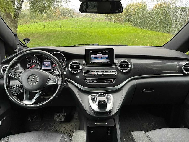 Mercedes-benz v-klasse 250d lang dc excl. bedrijfswagen - afbeelding 24 van  26