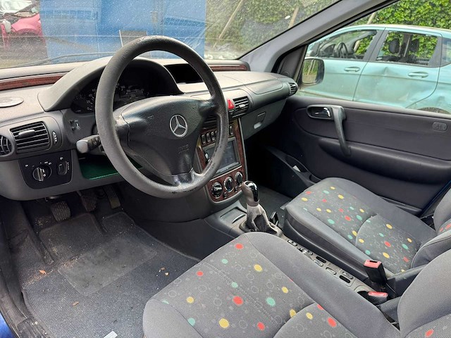 Mercedes-benz vaneo 1.6 trend 04-jf-hn - afbeelding 4 van  5