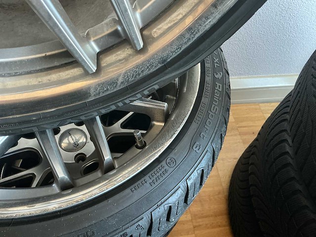 Mercedes-benz velg (24x) - afbeelding 3 van  31