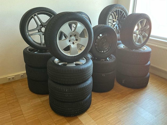 Mercedes-benz velg (24x) - afbeelding 1 van  31