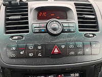 Mercedes-benz viano 3.0 cdi trend edition lang 2011 | ggz-84-b i - afbeelding 16 van  35