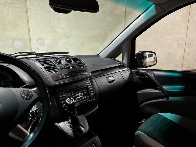 Mercedes-benz viano camper 3.0 v6 cdi 224pk 2011 automaat, x-856-tf - afbeelding 26 van  63