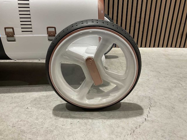 Mercedes-benz vision mercedes simplex elektrische kinderauto - afbeelding 20 van  51