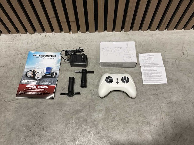 Mercedes-benz vision mercedes simplex elektrische kinderauto - afbeelding 15 van  60