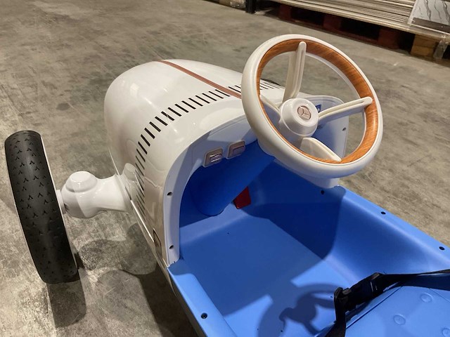 Mercedes-benz vision mercedes simplex elektrische kinderauto - afbeelding 49 van  60