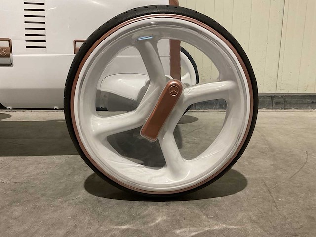 Mercedes-benz vision mercedes simplex elektrische kinderauto - afbeelding 33 van  35