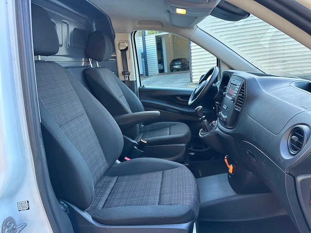 Mercedes-benz vito 111 cdi extra lang | v-210-vn i - afbeelding 12 van  18