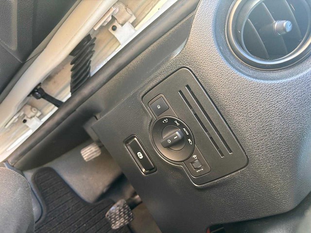 Mercedes-benz vito 111 cdi lang buspro+ - 2018 - bedrijfswagen - afbeelding 4 van  15