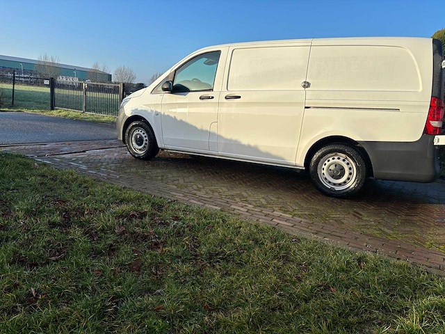 Mercedes-benz vito 111 cdi lang buspro+ - 2018 - bedrijfswagen - afbeelding 1 van  15