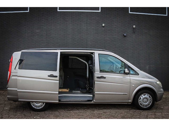 Mercedes-benz vito 111 cdi rolstoelauto, 38-vnk-7 - afbeelding 4 van  25