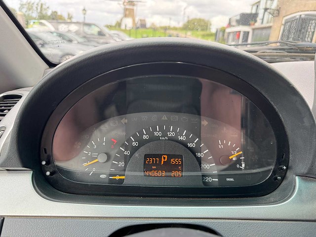 Mercedes-benz vito 115 cdi 320 automaat dubbele cabine 09-bt-sn - afbeelding 13 van  20