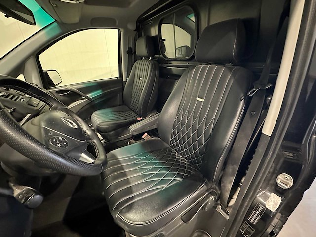 Mercedes-benz vito 122 cdi v6 l2h1 comfort v-219-hd - afbeelding 4 van  32