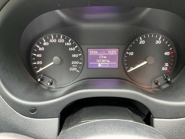 Mercedes-benz vito tourer - personenauto - afbeelding 11 van  14