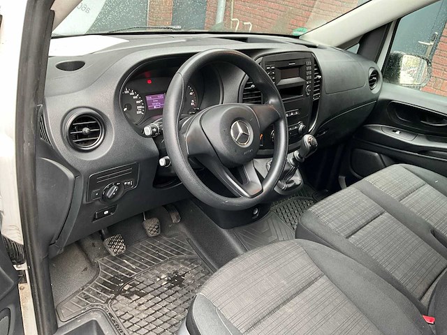 Mercedes-benz vito tourer - personenauto - afbeelding 14 van  14