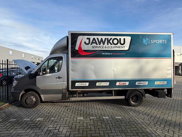 Mercedes-benz vrachtwagen - afbeelding 1 van  34