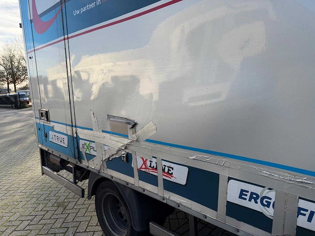 Mercedes-benz vrachtwagen - afbeelding 13 van  34