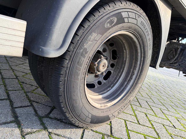 Mercedes-benz vrachtwagen - afbeelding 26 van  34