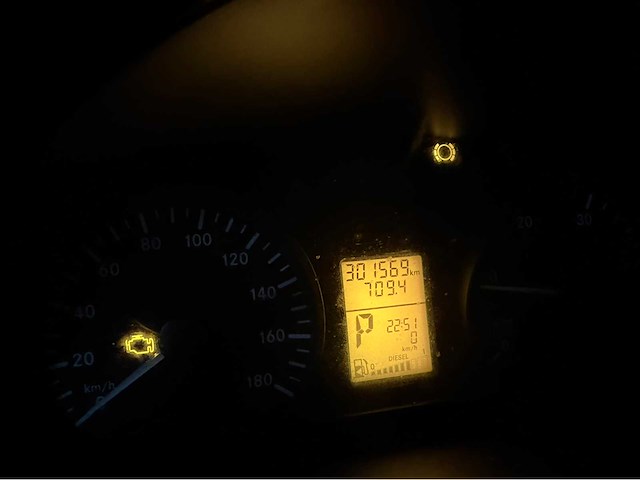 Mercedes-benz vrachtwagen - afbeelding 34 van  34