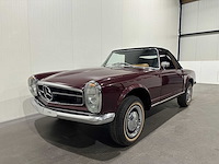 Mercedes-benz w113 280 sl pagode cabrio oldtimer met amerikaans kenteken