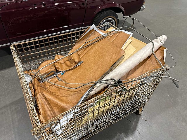 Mercedes-benz w113 280 sl pagode cabrio oldtimer met amerikaans kenteken - afbeelding 19 van  78