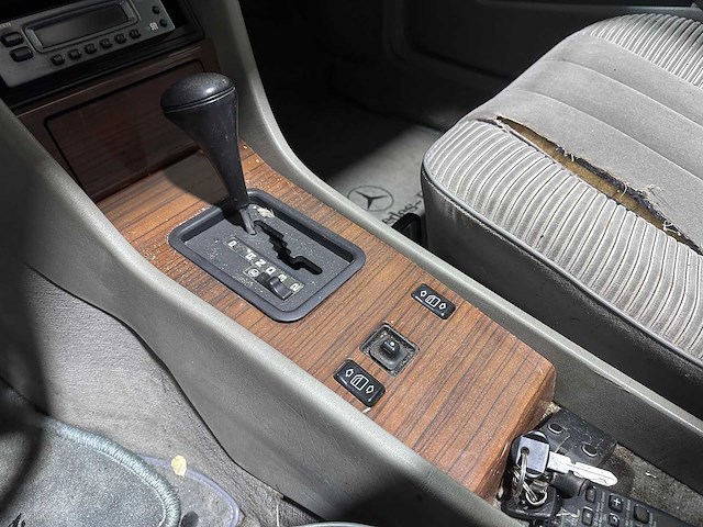 Mercedes-benz (w124) - 300 ce automaat- tx-46-tj- 1989 - afbeelding 2 van  13