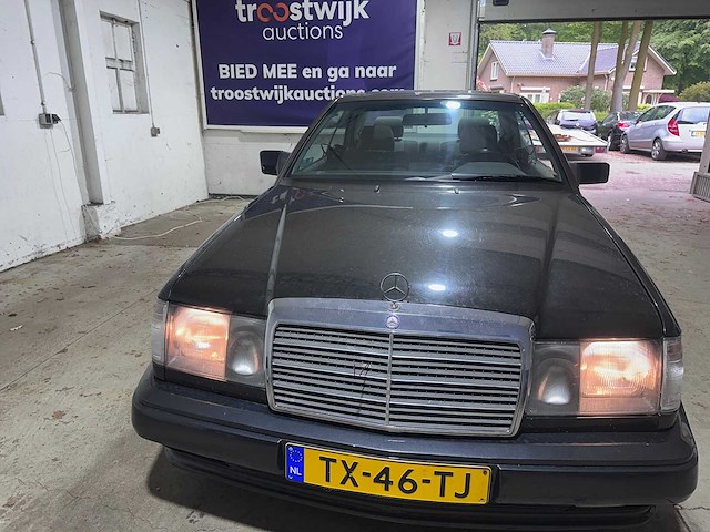 Mercedes-benz (w124) - 300 ce automaat- tx-46-tj- 1989 - afbeelding 10 van  13