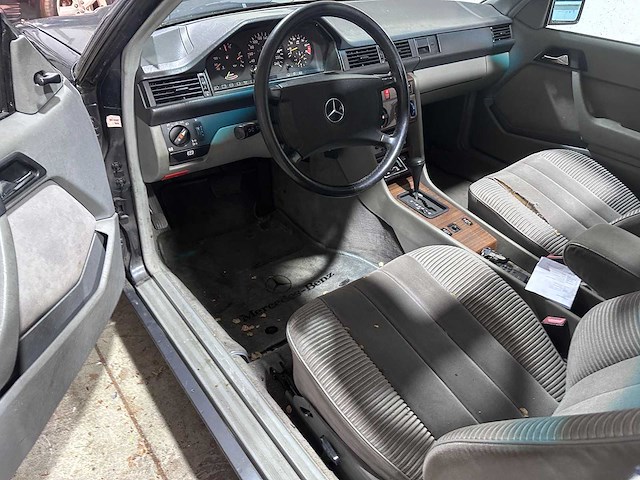 Mercedes-benz (w124) - 300 ce automaat- tx-46-tj- 1989 - afbeelding 11 van  13