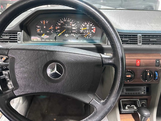 Mercedes-benz (w124) - 300 ce automaat- tx-46-tj- 1989 - afbeelding 12 van  13