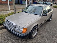 Mercedes-benz w124 230 1986, automaat - afbeelding 1 van  16