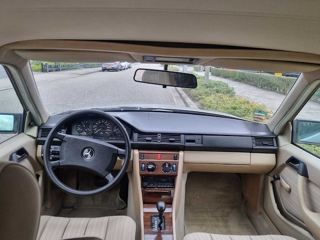 Mercedes-benz w124 230 1986, automaat - afbeelding 14 van  16