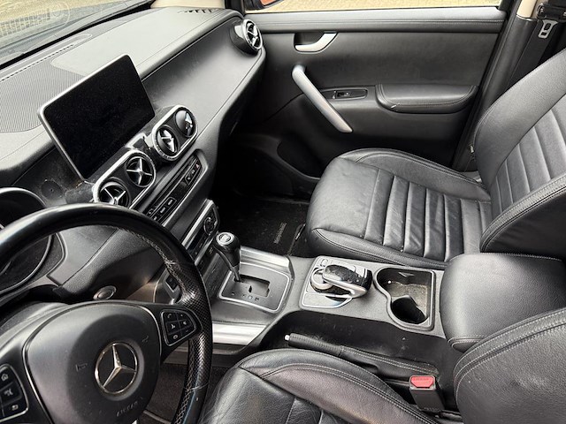 Mercedes benz x-klasse pick-up truck automaat met kenteken v-731-np - afbeelding 4 van  44