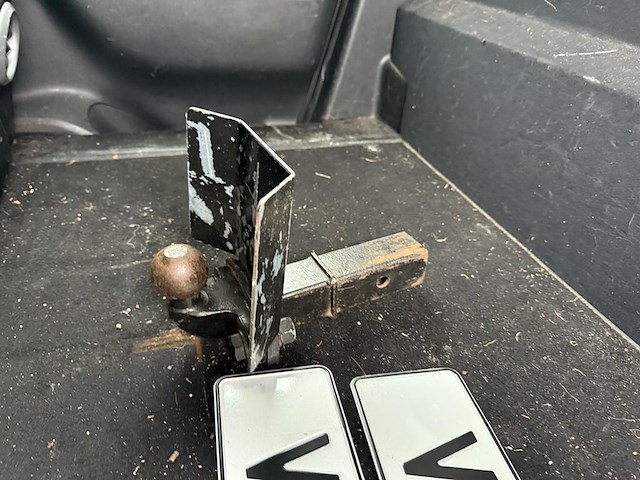 Mercedes benz x-klasse pick-up truck automaat met kenteken v-731-np - afbeelding 16 van  44