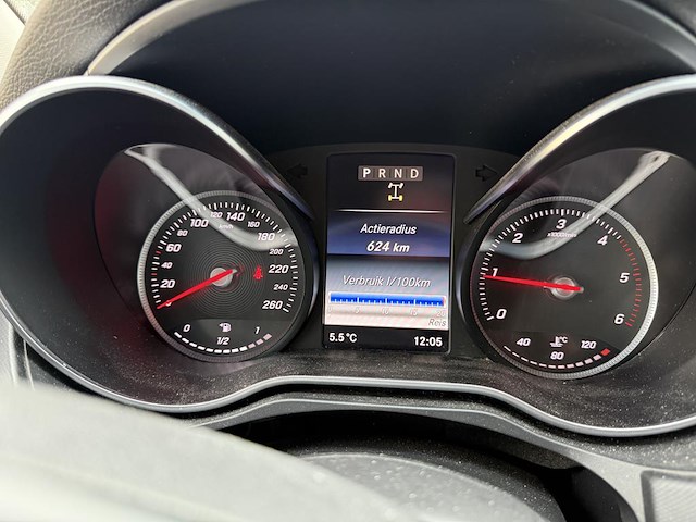 Mercedes benz x-klasse pick-up truck automaat met kenteken v-731-np - afbeelding 31 van  44