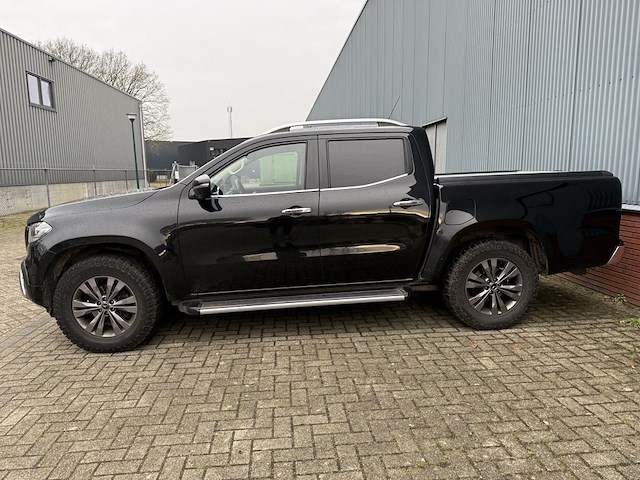 Mercedes benz x-klasse pick-up truck automaat met kenteken v-731-np - afbeelding 34 van  44
