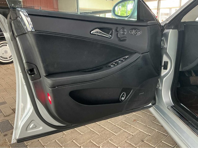 Mercedes cls500 amg c219 | 5.0 v8 | 2005 | youngtimer | 306 pk | btw auto - afbeelding 23 van  33