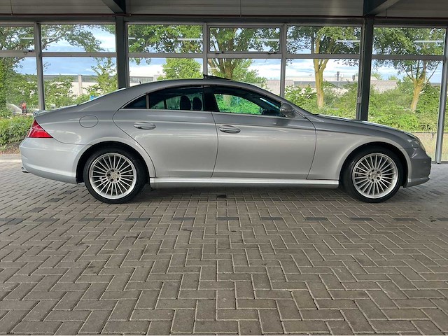 Mercedes cls500 amg c219 | 5.0 v8 | 2005 | youngtimer | 306 pk | btw auto - afbeelding 33 van  33