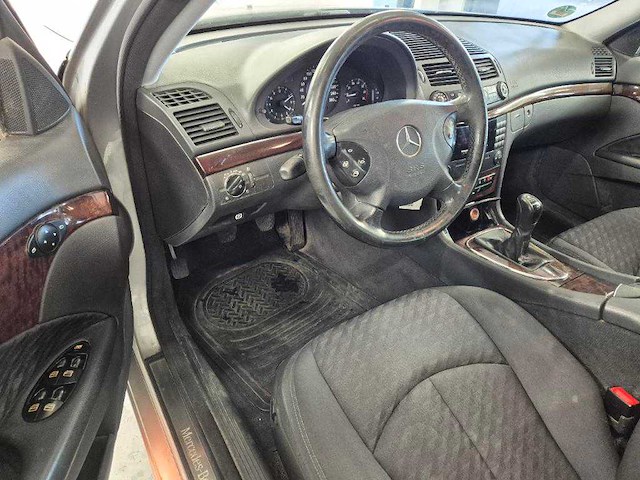 Mercedes e-klasse combi 200 kompressor classic, t-889-bp - afbeelding 8 van  8