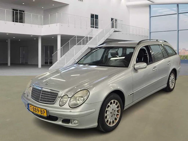Mercedes e-klasse combi 200 kompressor classic, t-889-bp - afbeelding 1 van  11