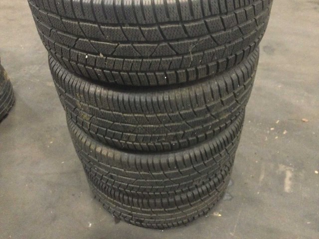 Mercedes e klasse velg met band (4x) - afbeelding 4 van  4