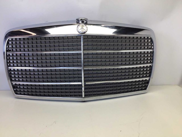 Mercedes grill - afbeelding 1 van  3