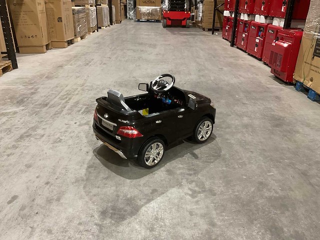 Mercedes ml350 elektrische kinderauto - afbeelding 22 van  31